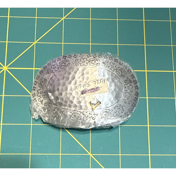 Oval Hammered Stamped Metal Belt Buckle Silver Tone Handmade India Vintage - Picture 6 of 14